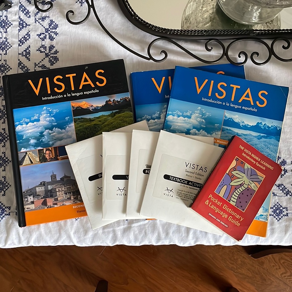Vistas Spanish Learning Books and CD-Roms